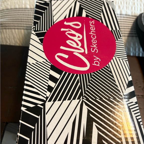 NWT: Skechers Cleo Black Flats, Size 9 - Picture 4 of 5